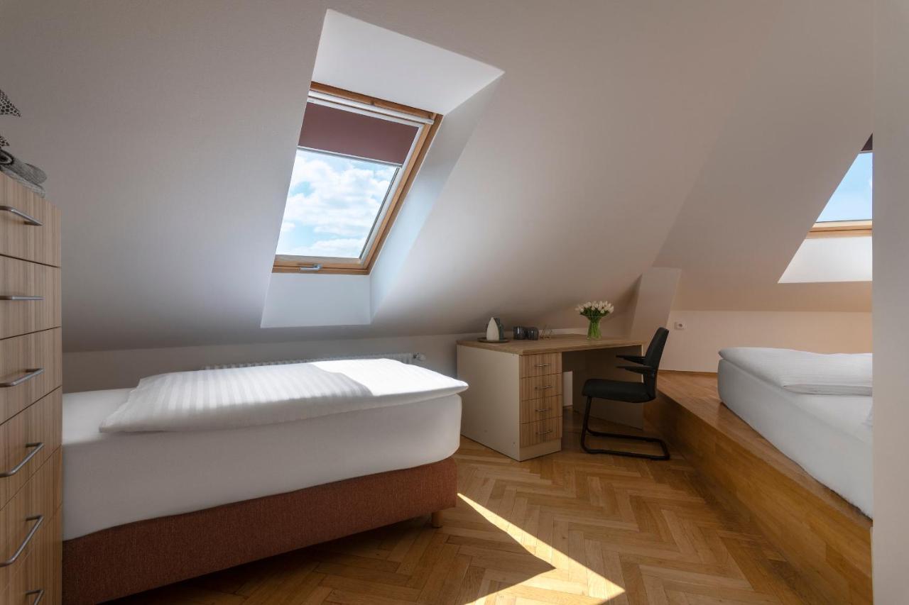 Bohemian Dreams Apartments And Suites Prague Extérieur photo